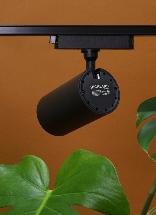 Soltech Hardwired Highland™ Track Light System - LED Grow Lights Depot